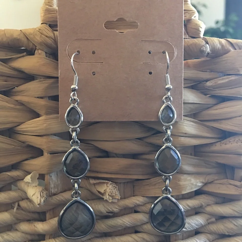 Faceted tear drop smoky glass stone earrings